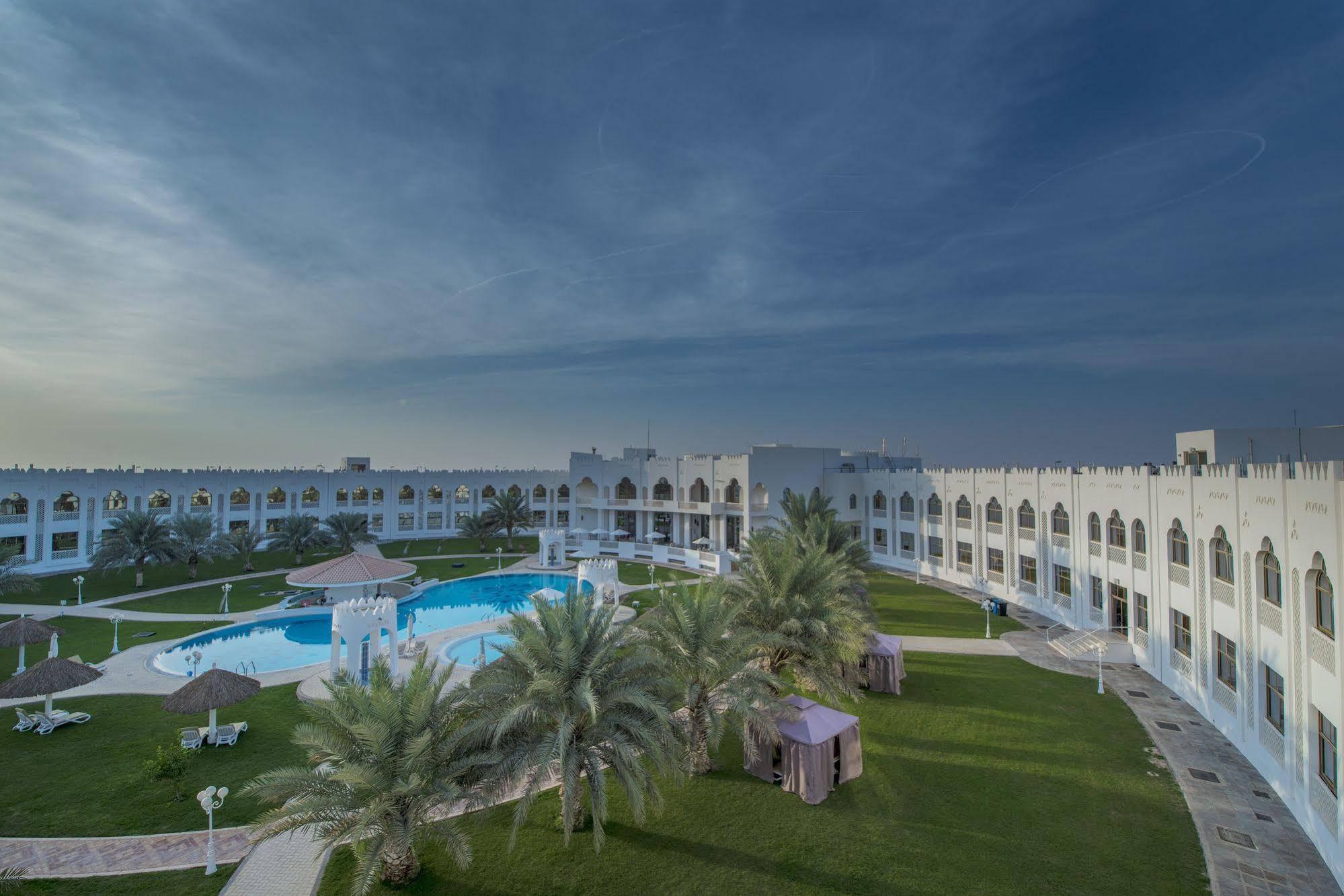 Liwa Hotel Mezairaa Zewnętrze zdjęcie