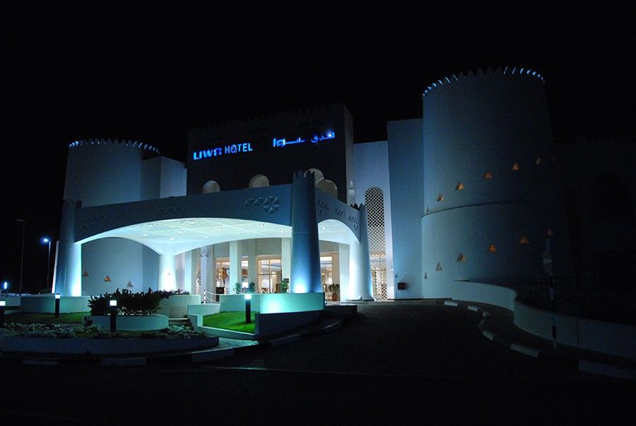 Liwa Hotel Mezairaa Zewnętrze zdjęcie